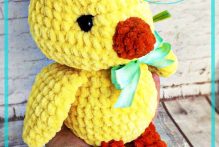 crochet-plush-chicken-free-amigurumi-pattern